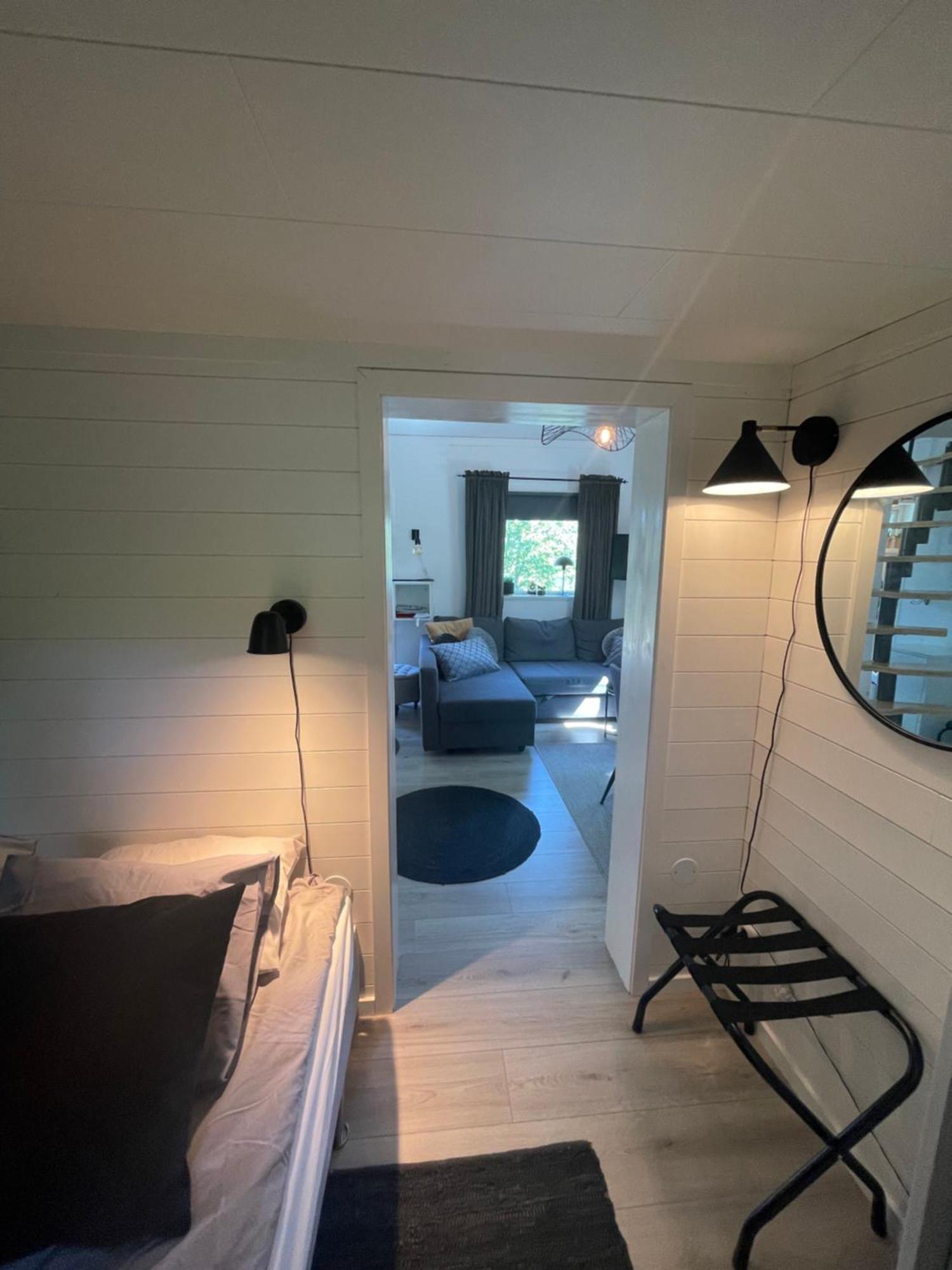 Humlegarden Lake Cottage, Хорн Экстерьер фото