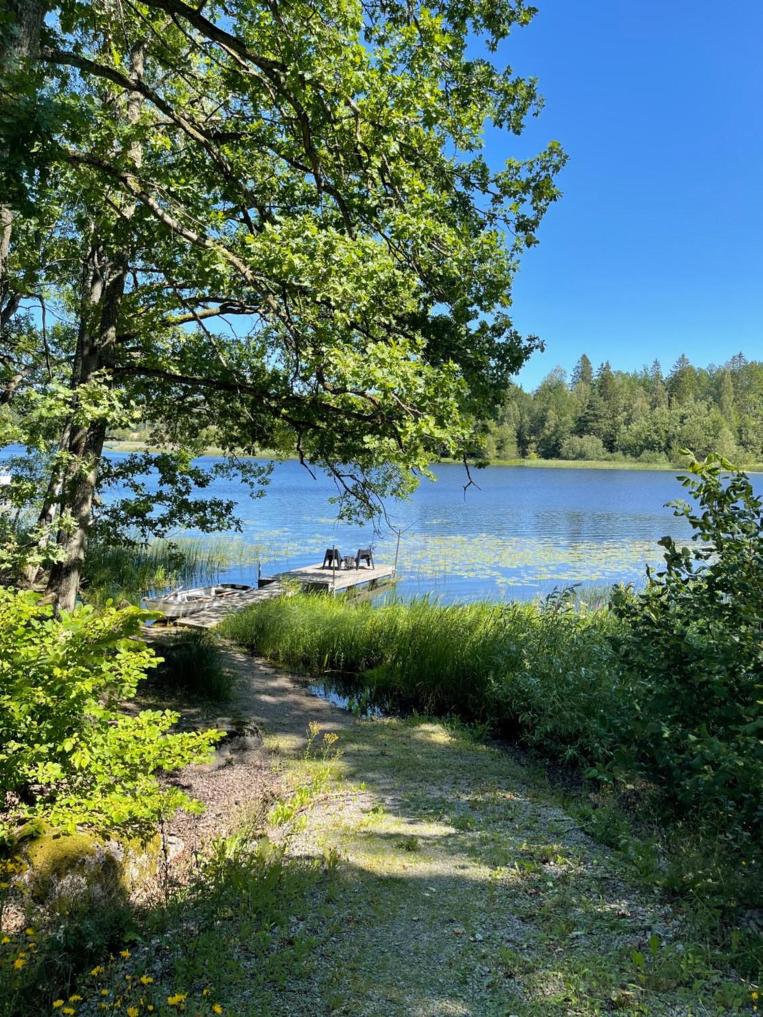 Humlegarden Lake Cottage, Хорн Экстерьер фото